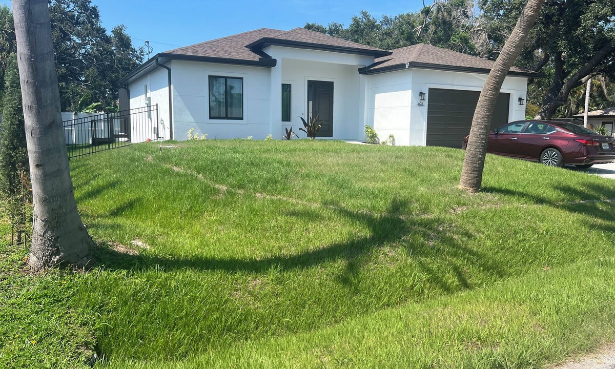 Venice Gardens House | New 3BR Home w/Private Pool 12 Min to Venice Beach Modern & Spacious
