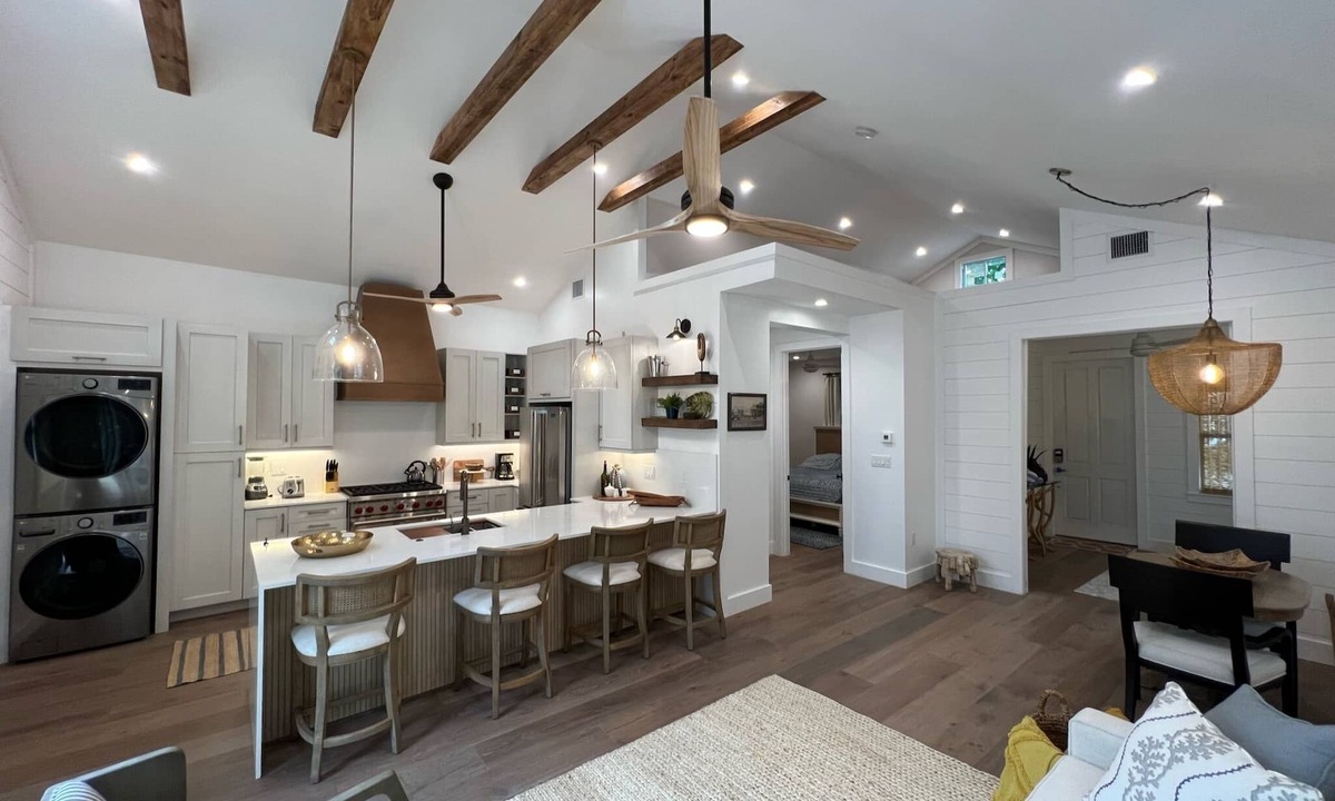White St. Gallery Cottage | New Conch cottage, with heated pool, walking distance to downtown Key West.