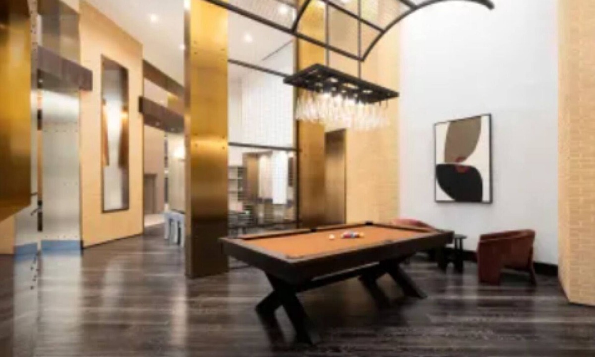 Radnor - Fort Myer Heights Apartment | NEW Listing 1BR- onsite garage parking included-tons of amenities & close to DC
