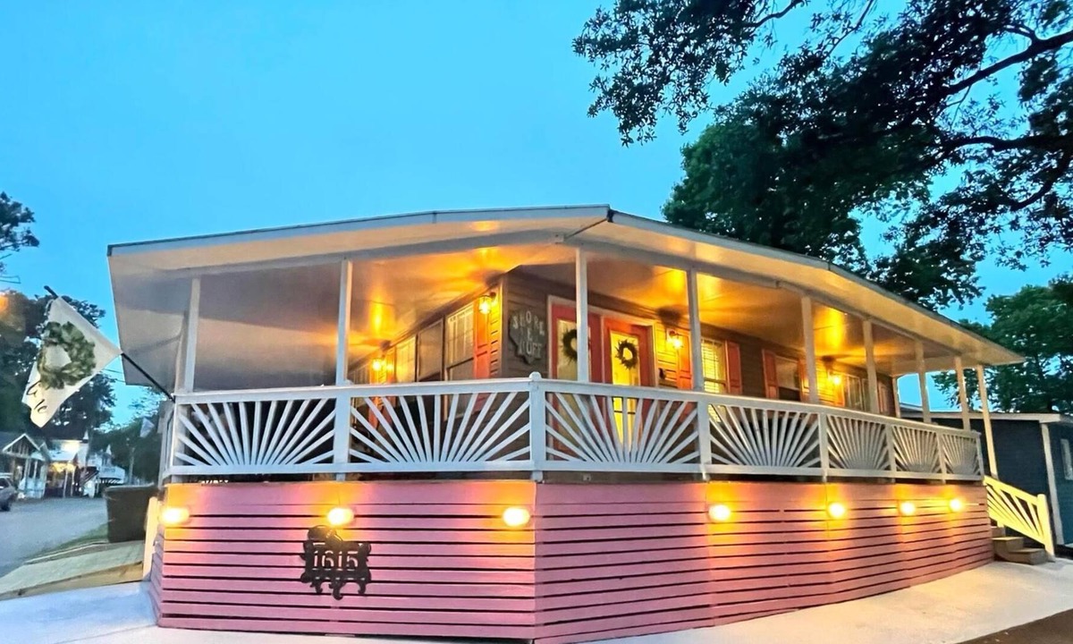 Surfside Beach Cottage | Ocean Lakes Site 1615 Sleeps 6 New Updates