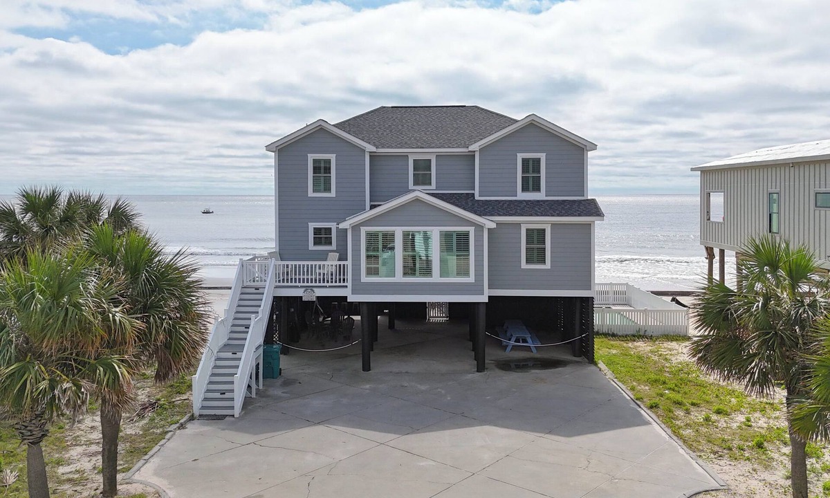 Inlet Harbour House | Oceanfront 7 BR Beach House with Private Pool! - Seas The Day