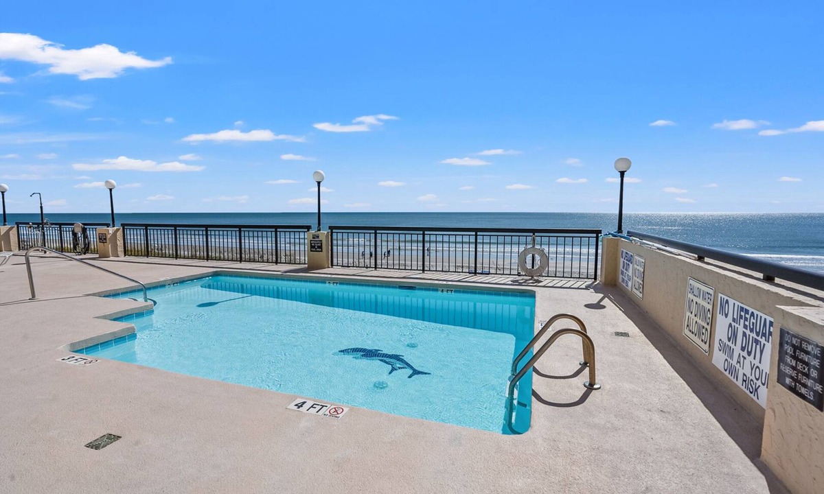 North Myrtle Beach Condo | Oceanfront condo w/4th floor sundeck, pool, kids' pool in North Myrtle Beach