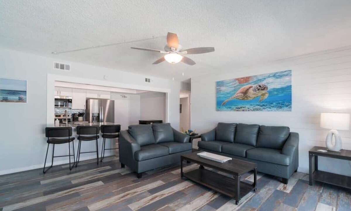 South Patrick Shores Condo | Oceanfront Updated Condo - Direct Beach Access!