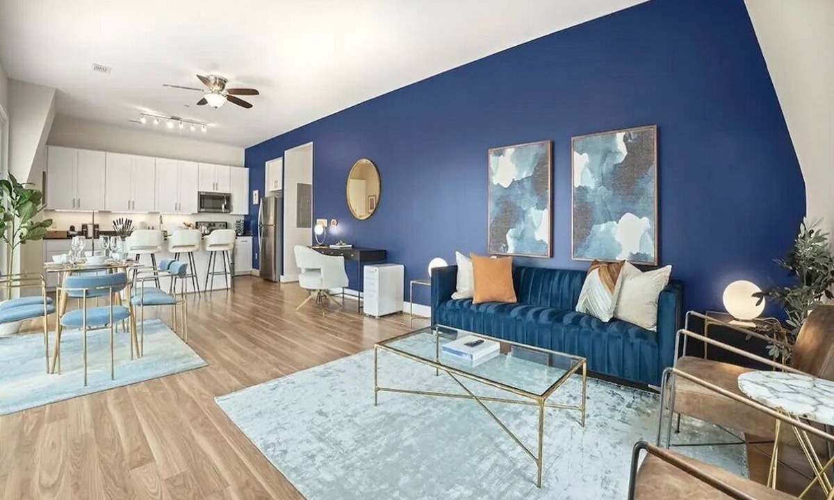 Old Town West Condo | Old Town Alexandria 3-Bdrm Penthouse <> King Beds