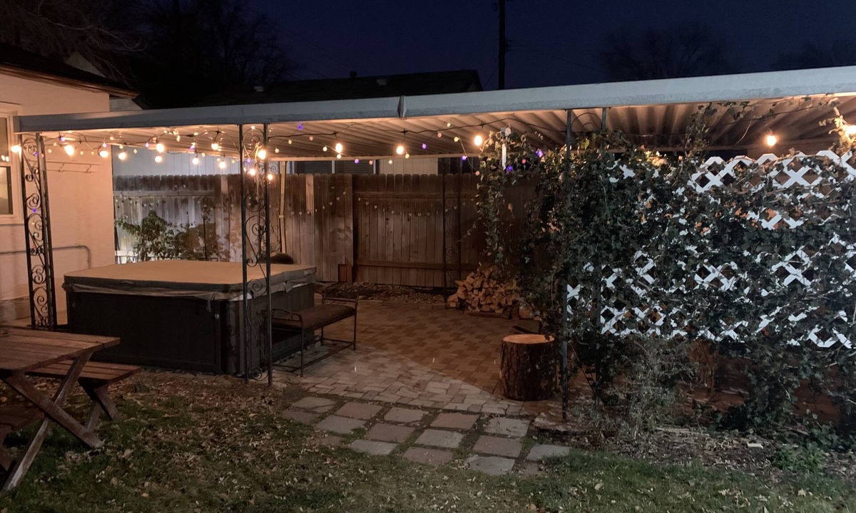 Sunset House | Outdoor fireplace, hot tub, coffee bar. Close to green belt and downtown