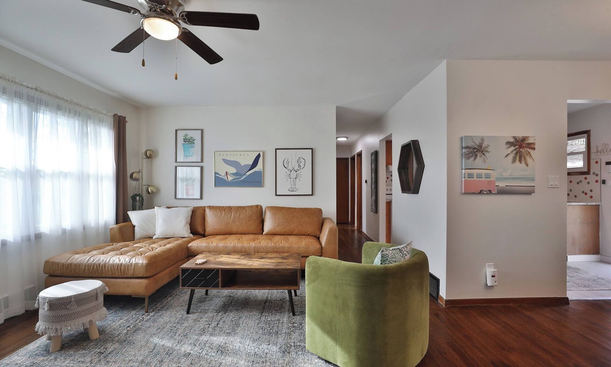 Clintonville House | Overlook - Private Hot Tub! King bed in Ranch Home