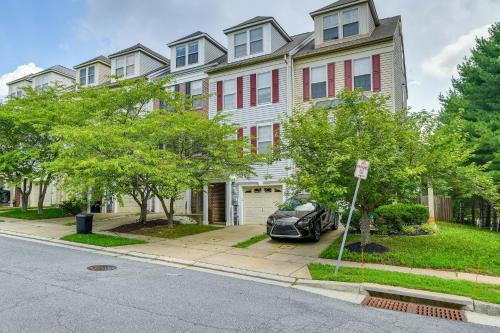 Owings Mills House | Owings Mills Townhouse: 8 Mi to Liberty Reservoir!
