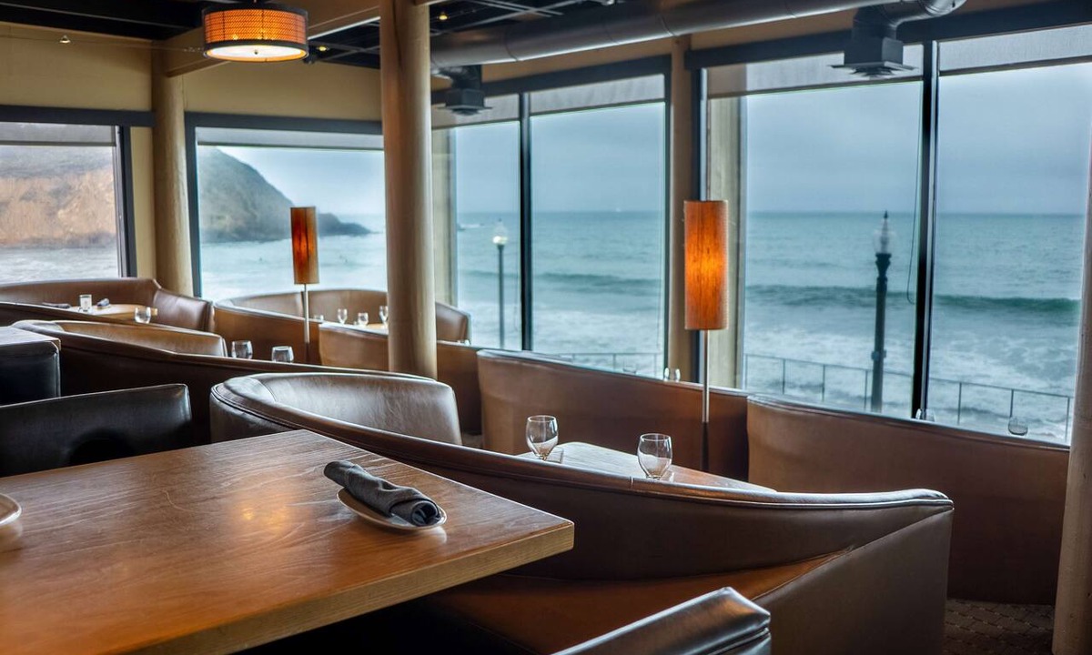 Rockaway Beach Hotel | Pacifica Lighthouse Hotel Trademark Collection by Wyndham
