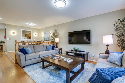 Park View House | Parking, Steps to Metro! DC Gem 3 Mi to Nat’l Mall