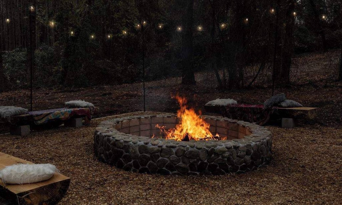 Pine Forest Cabin | Peaceful Firepit Nature Lover Near Ft. Bragg