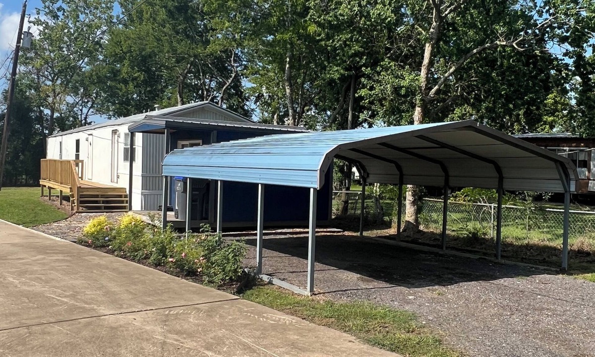 Texas Gulf Coast Region House | Perfect Spot for Relaxing! Quick access to industrial facilities and beach.