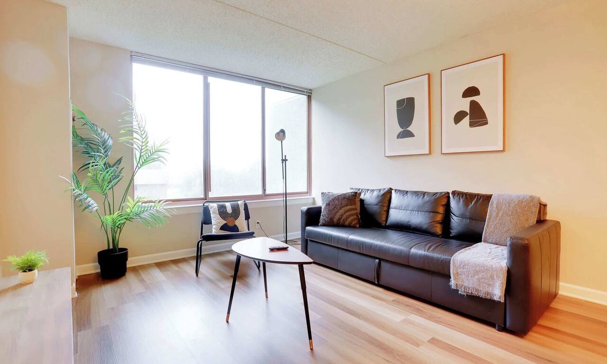Crystal City Apartment | Prime Location - Apt Near Pentagon City
