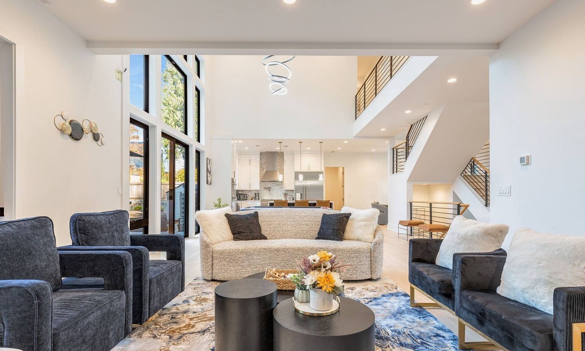 West Bellevue House | Prime Location Luxury: Brand New 5BR Spacious Retreat in Bellevue!
