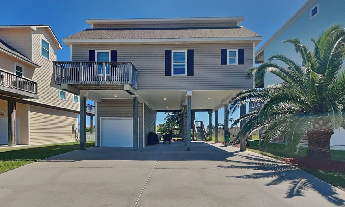Isla Del Sol House | Prince Paradise | Spacious, Gulf Views, + Community Pool