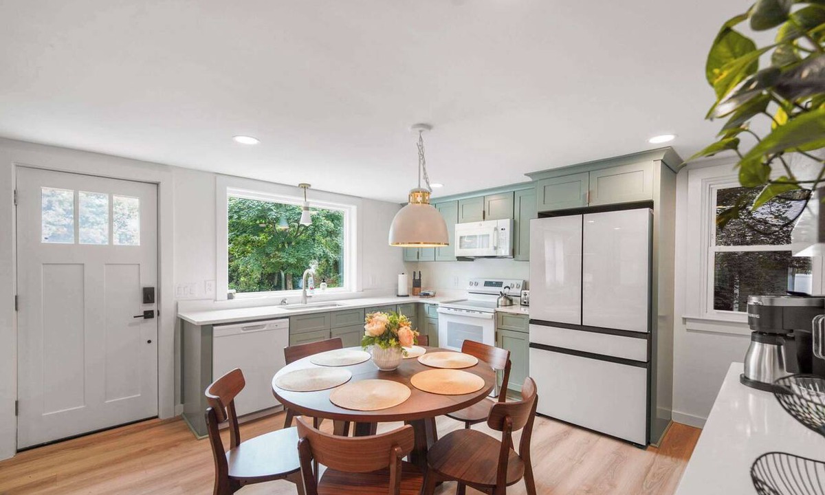 Dagsboro House | Private Pool-Fire Pit- Game Room - 20min to Beach