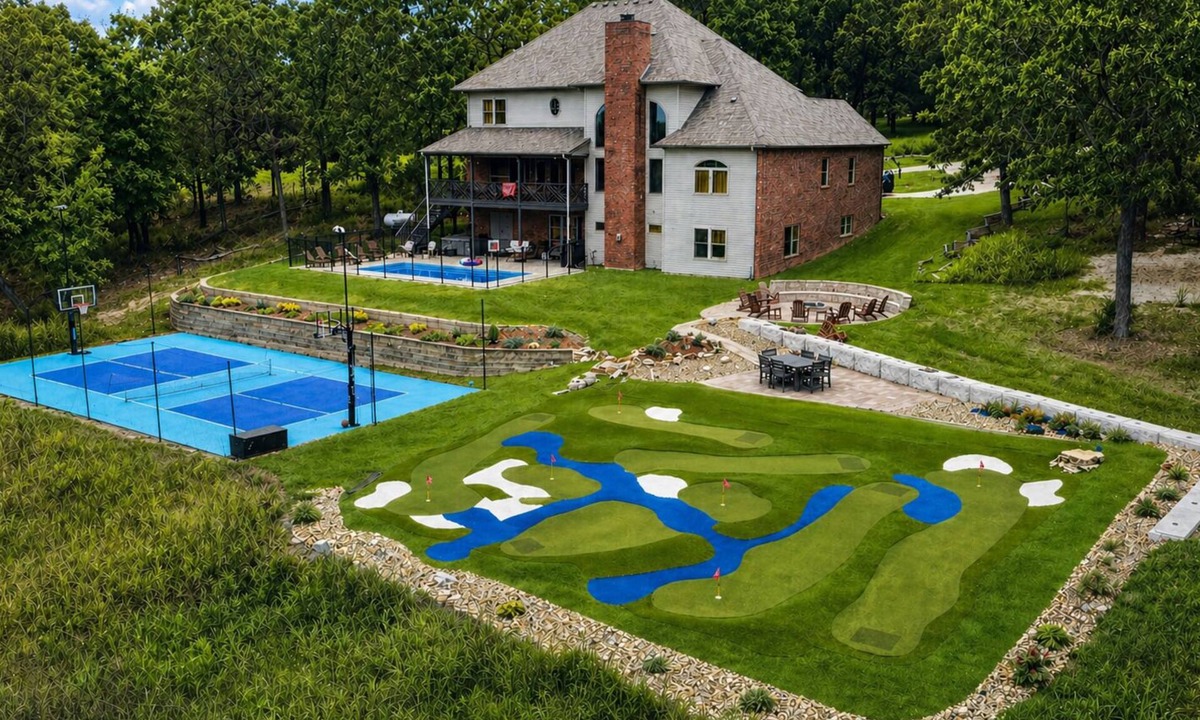 Branson House | Private Pool, Pickleball Ct, Mini Golf, Fire Pit