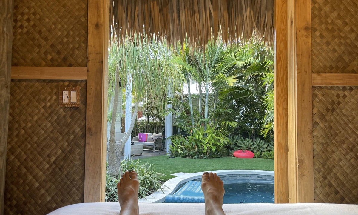 Midtown House | Private Resort Oasis