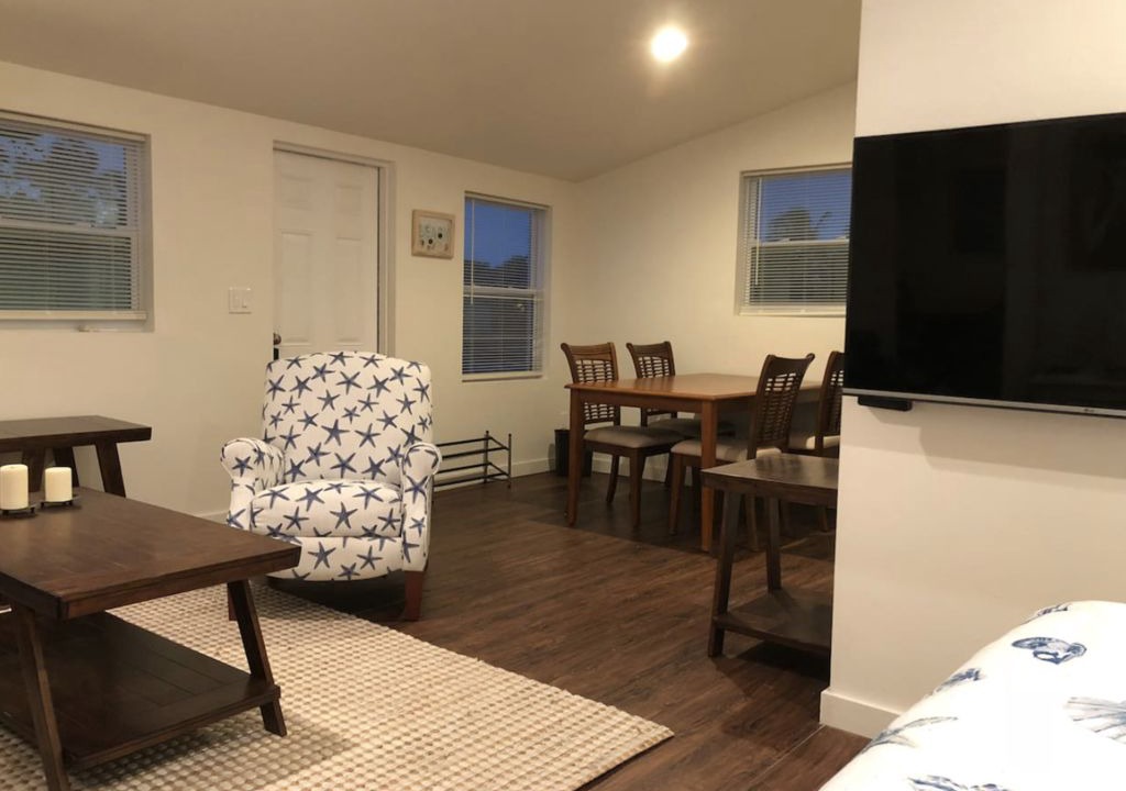 Naples Park Apartment | Private Studio near the Beach