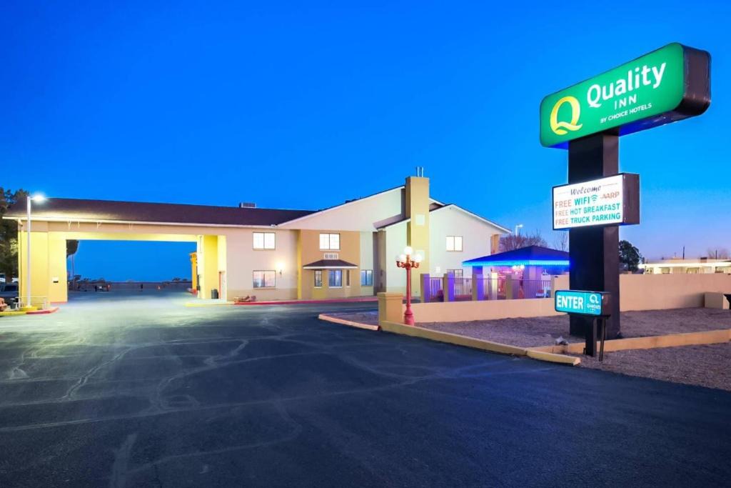Holbrook Hotel | Quality Inn Holbrook near Petrified Forest