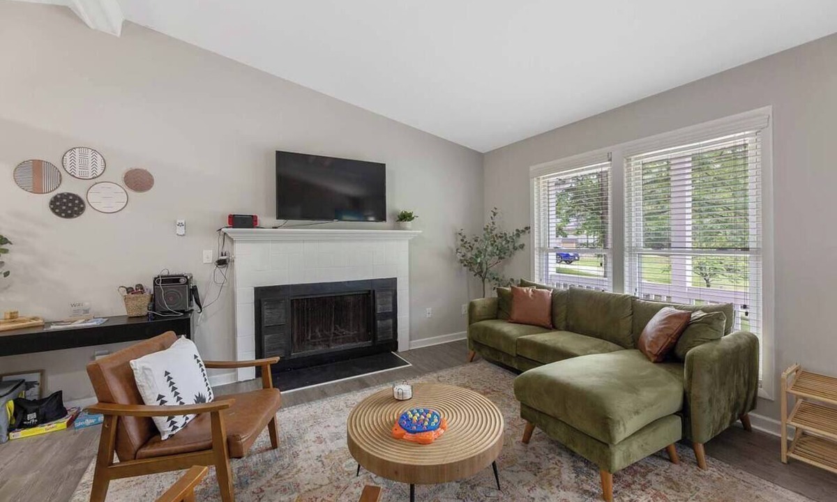 Cary House | Quiet Cul-de-sac | Cary | Family Friendly | RDU
