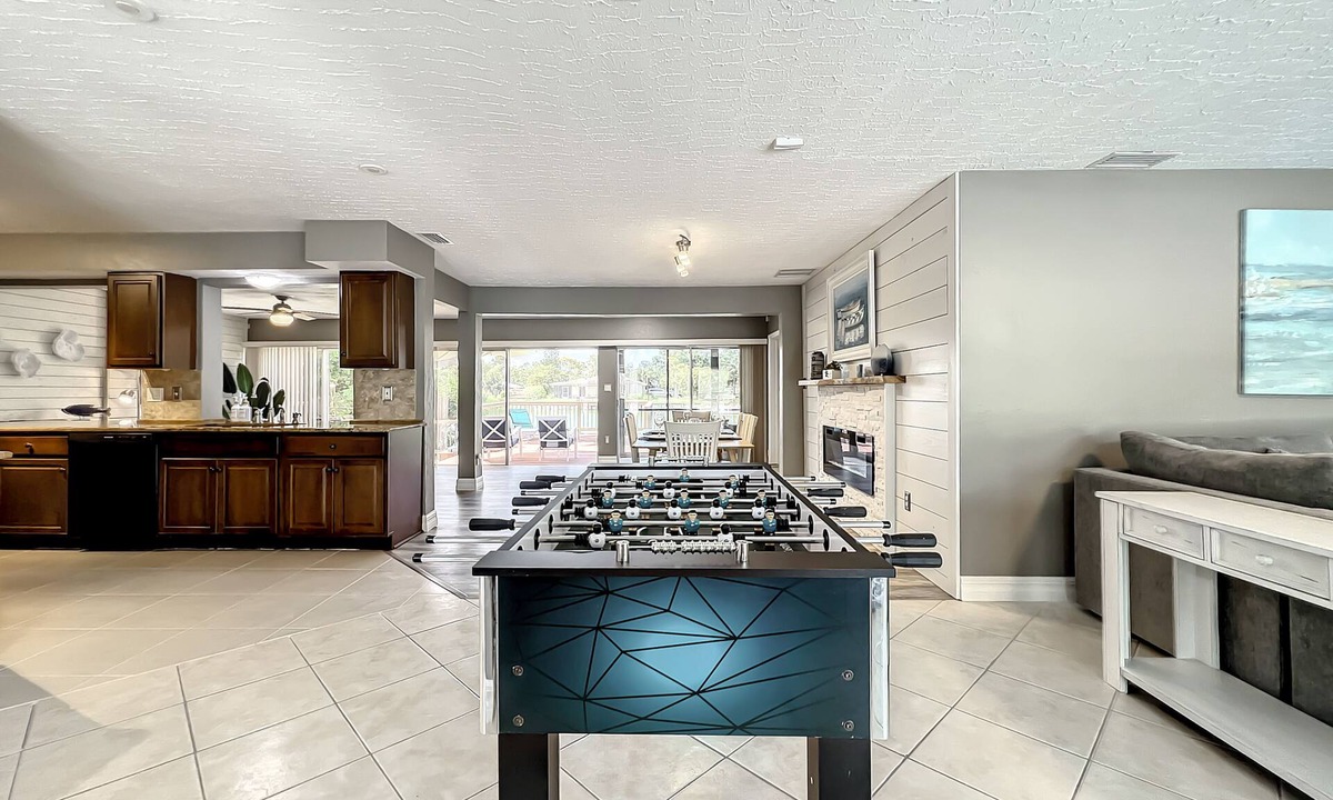 Ridge Wood Heights House | Relaxing Vacation Home on Water Next To Siesta Key