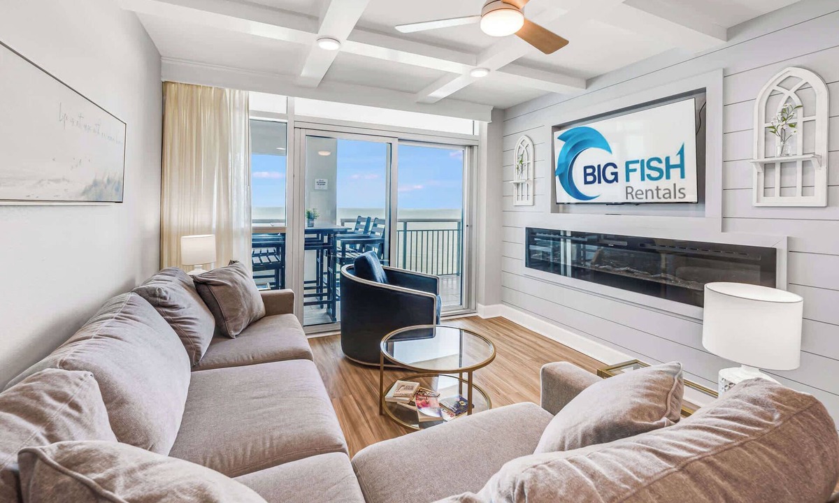 Downtown Myrtle Beach Condo | Remodeled Oceanfront 2BR at Bay View, Huge balcony