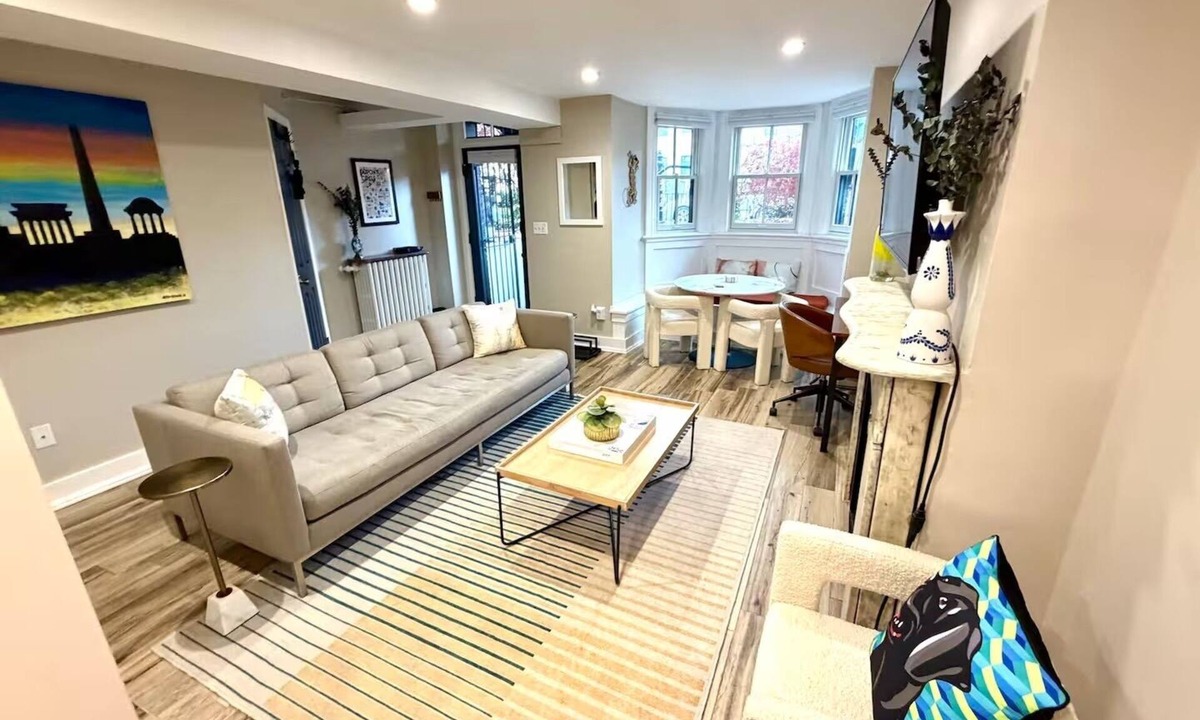 Reed-Cooke Apartment | Renovated 1 Bedroom Apartment Near 14th Street NW & Logan Circle
