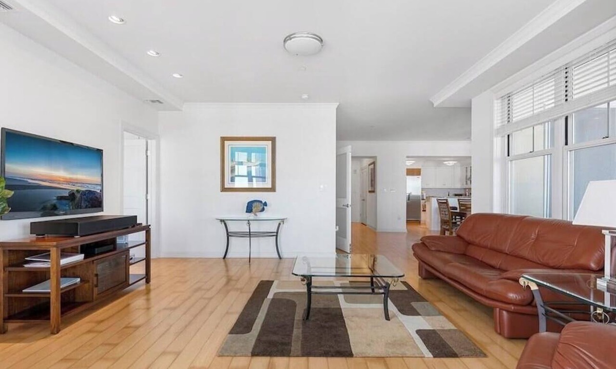 Diamond Beach Condo | Residence 511 at The Grand