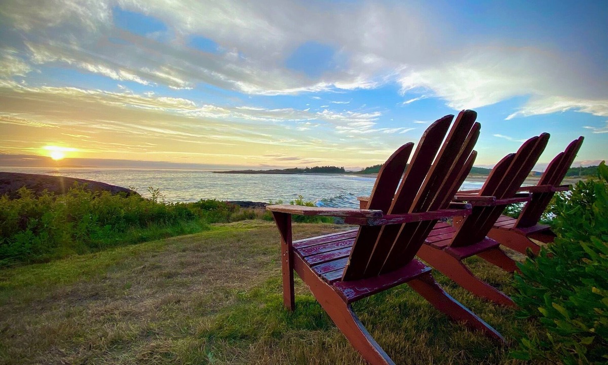 Phippsburg Cottage | Right On Head Beach: Rustic 75-Yr-Old Maine Beach Cottage