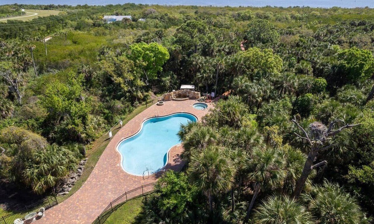 Merritt Island Condo | River Fly-In: 3BR Luxury Condo w/Resort Amenities