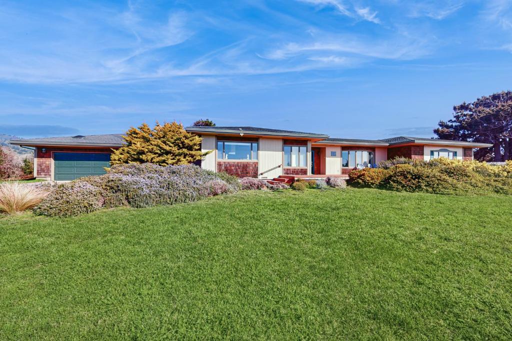 Fort Bragg House | Rosebud
