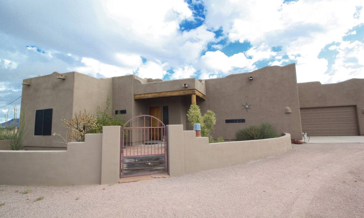 Apache Junction House | Saguaro Sunset Retreat
