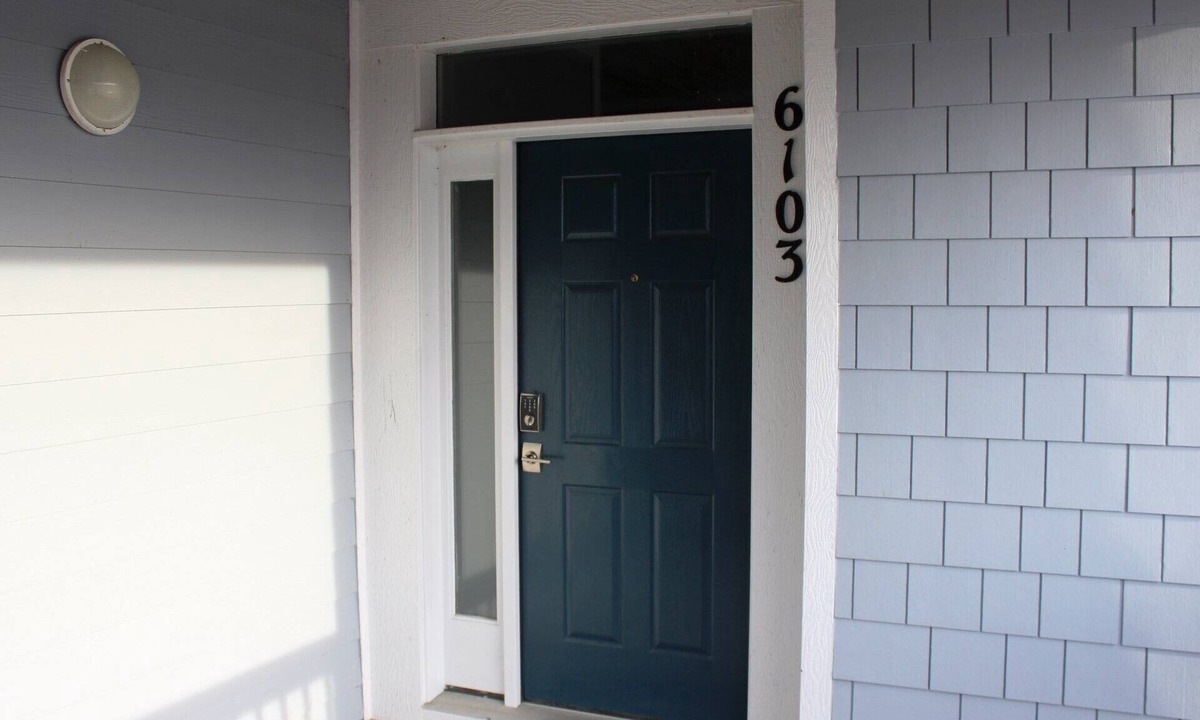 Manteo Condo | Sailfish Point Villa 6103, Stunning Marina-Front Condo