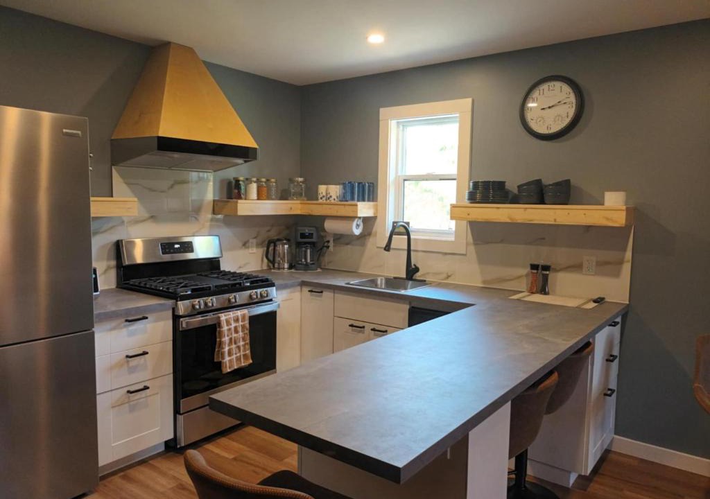 Regional District of Kitimat-Stikine House | Salmon River Ranch