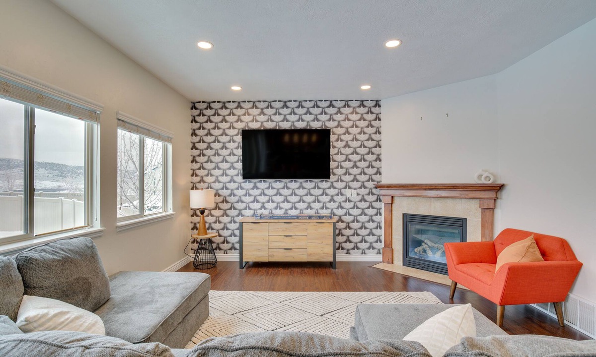 Snowbird House | Saratoga Springs Family Home ~ 2 Mi to Utah Lake!