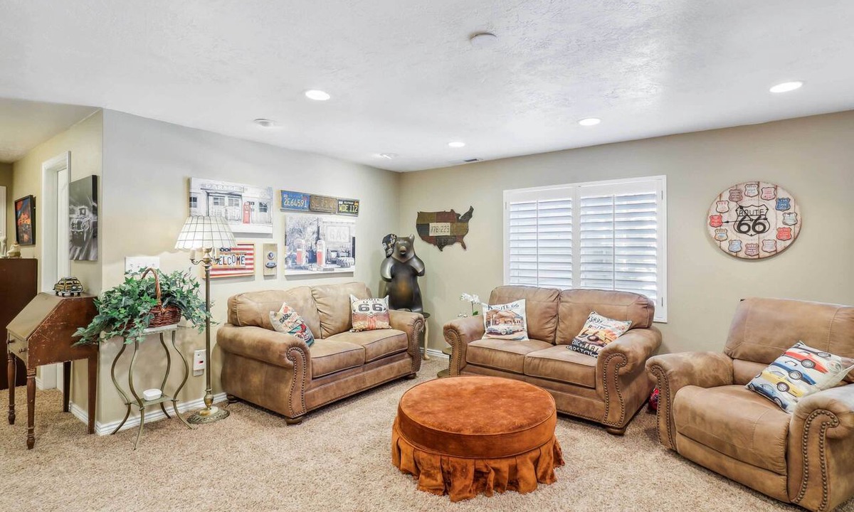 American Fork Apartment | Secret Garden Retreat | Private Patio | Kitchen