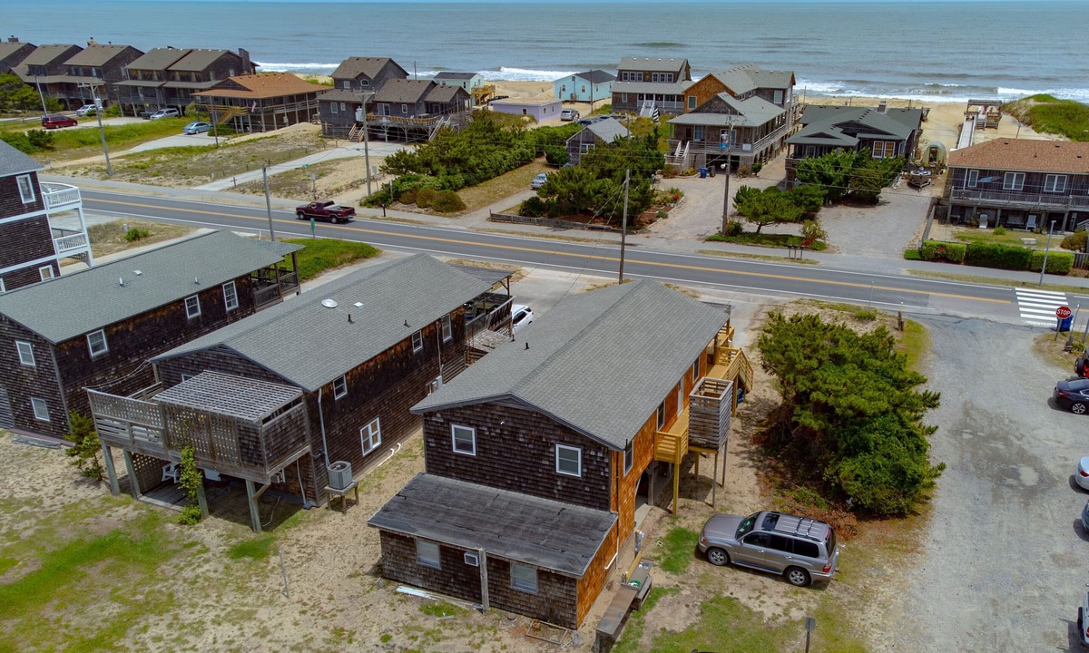 Nags Head Cottage | Semi-oceanfront cottage delight!