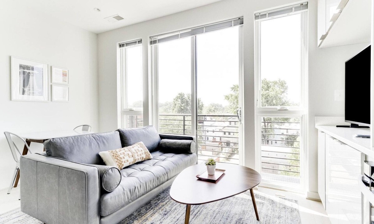 H Street Corridor Apartment | Serene H Street 2BR w/W/D, nr Bus Stops & Restaurants, by Blueground