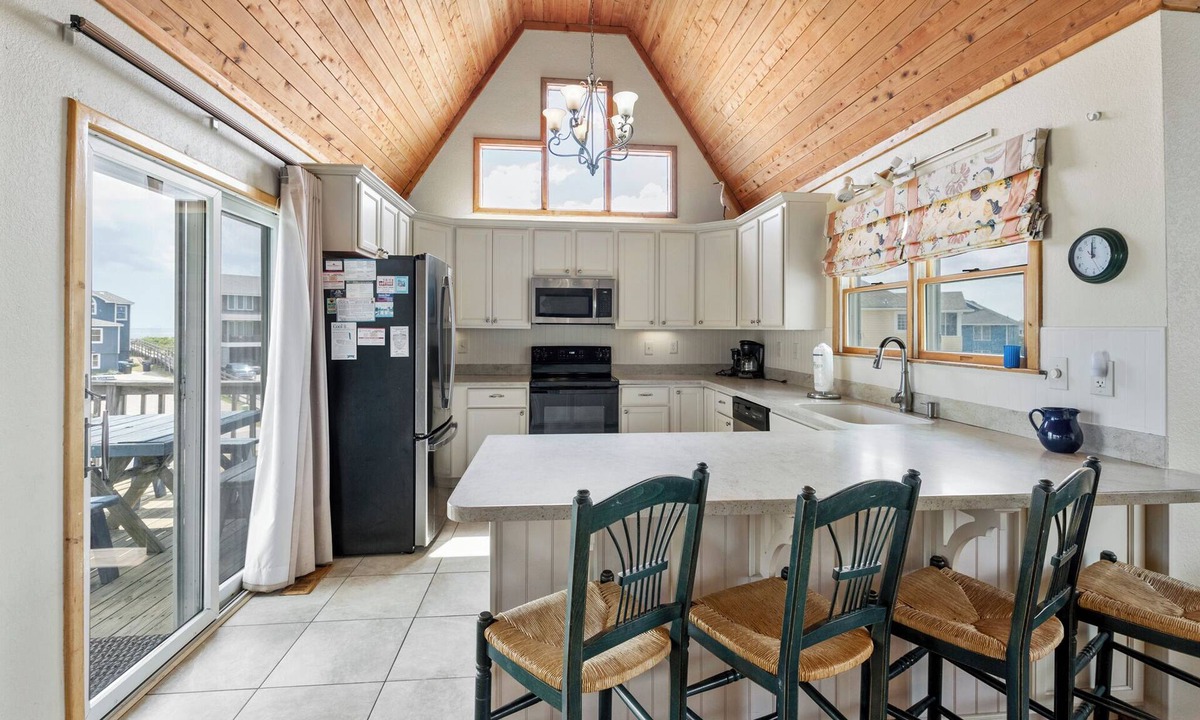 Tuckahoe House | Shannon: Semi-Oceanfront | Shared Pool Access