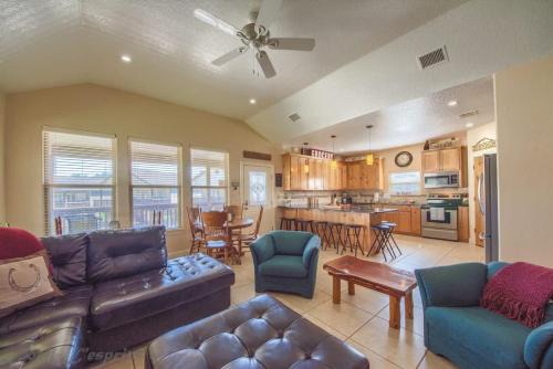 New Braunfels House | Silver Spur RR 94401