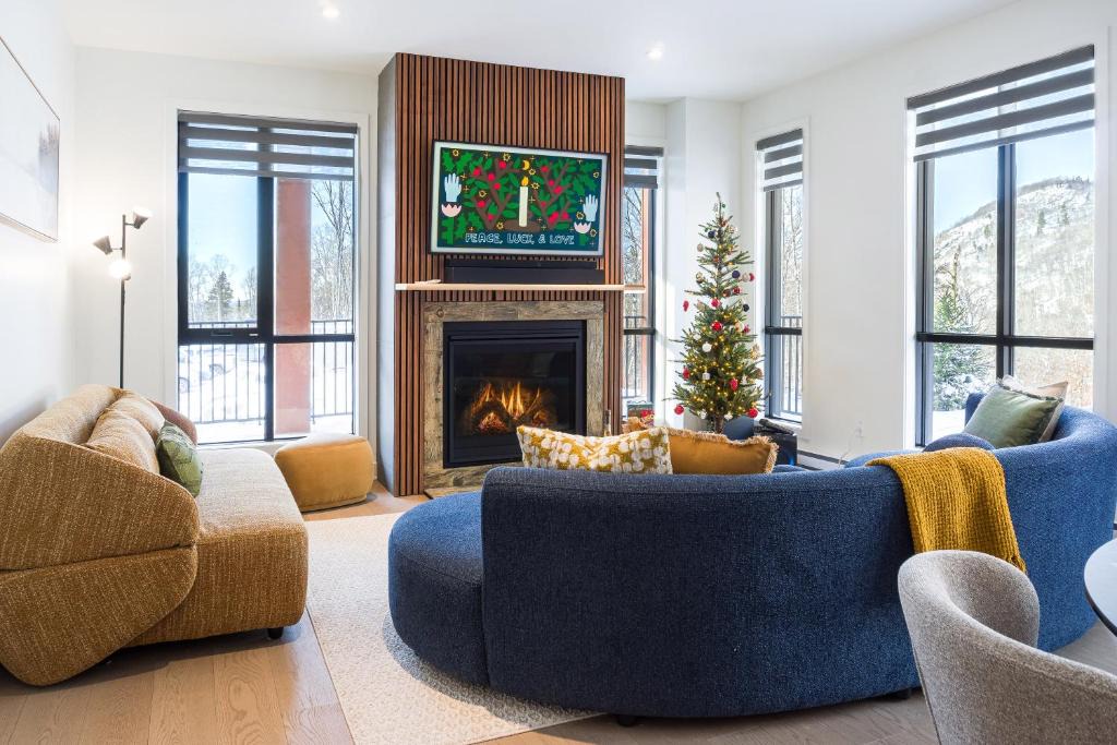 Versant Soleil Apartment | SKåL - Alpine View Near Casino, Village Shuttle, Golf & More