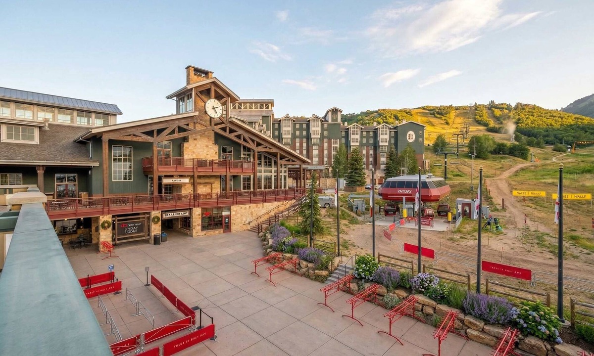 North Park City Condo | Ski-In/Out 3 BDR Condo w/Stunning Mountain Views!