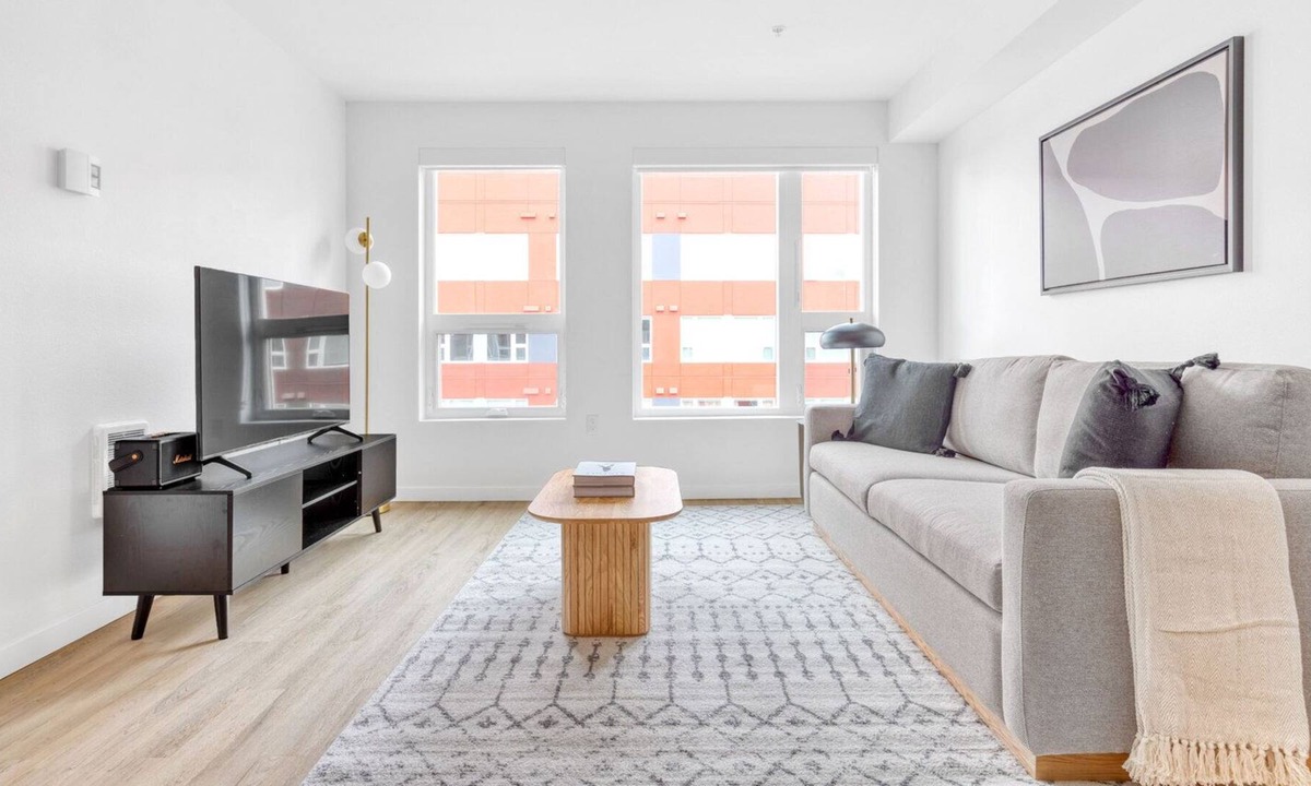 North Beacon Hill Apartment | Sleek Mt Baker 1BR w/ Gym, Rooftop & W/D, near light rail, by Blueground