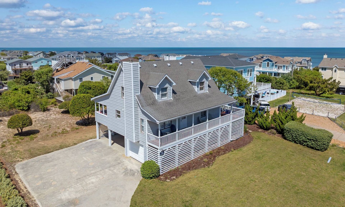 Carolina Dunes House | Slumbering Duck: 2-Min Walk to Beach | Dogs OK