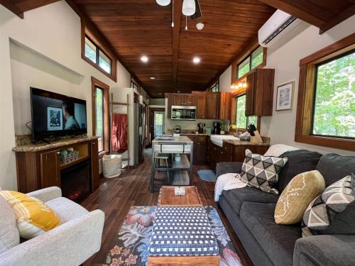 Pickens House | Snuggle Up