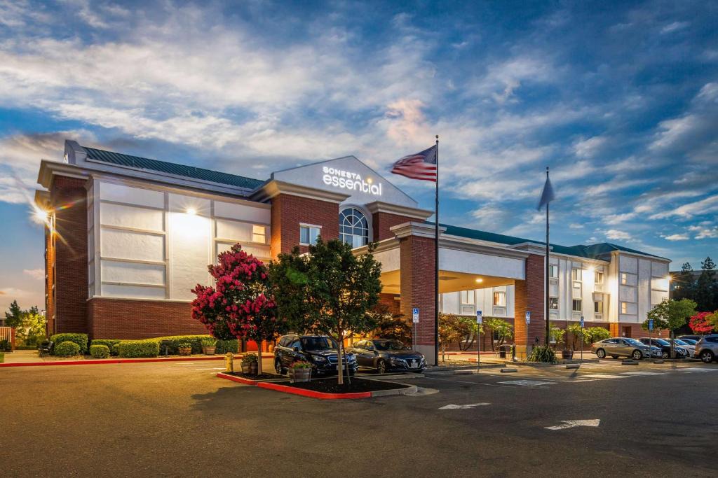 Vacaville Hotel | Sonesta Essential Vacaville Napa Valley