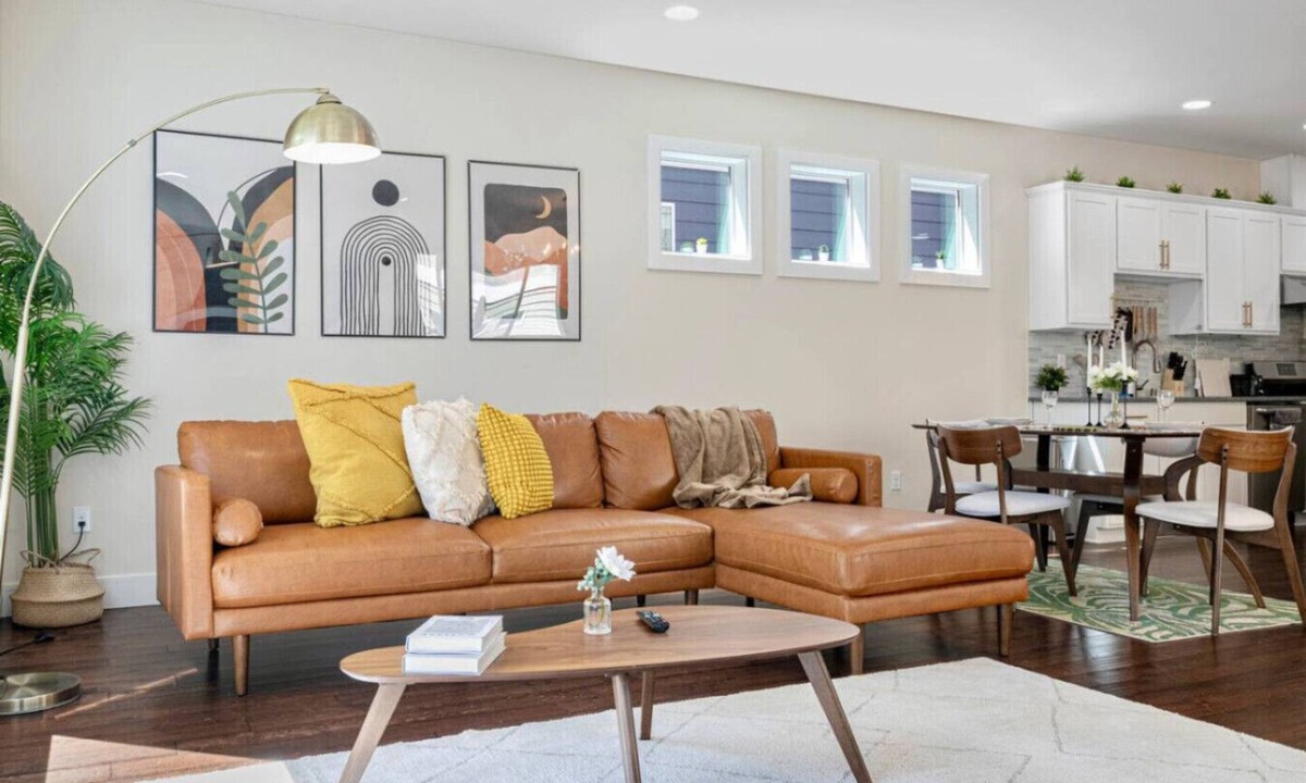 Highline House | Spacious 5B 3.5B House Near Airport & Dinning