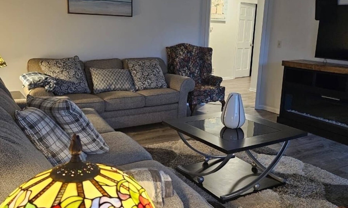 Reynoldsburg House | Spacious and comfortable single family home with finished basement.