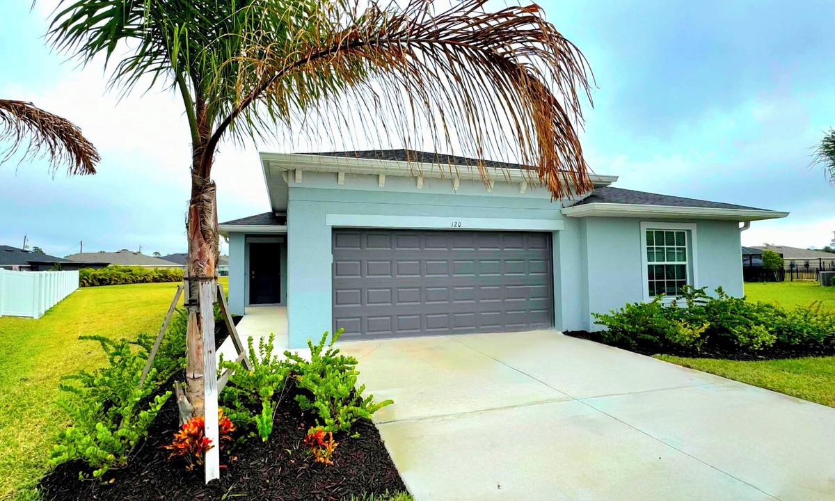 Rotonda Lakes House | Spacious, brand-new and modern 4-bedroom house in Paradise