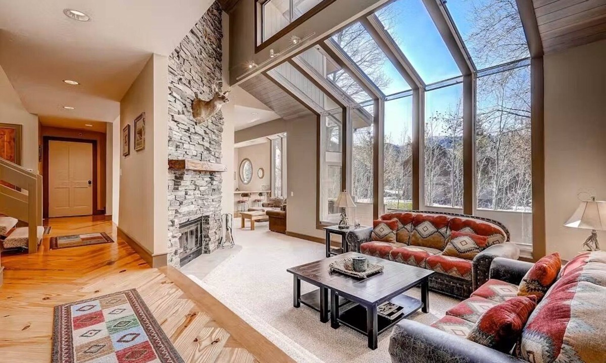 Deer Valley House | Spacious Home Minutes from Deer Valley Resort w/Hot Tub. Perfect for Families!